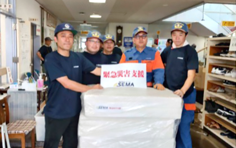 支援先に届けられた「ウレタンマット」