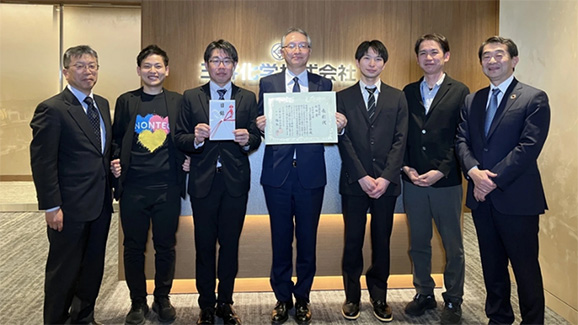 社長賞授賞式(大牟田工場 ファイン製造部 ヘルスケア課)