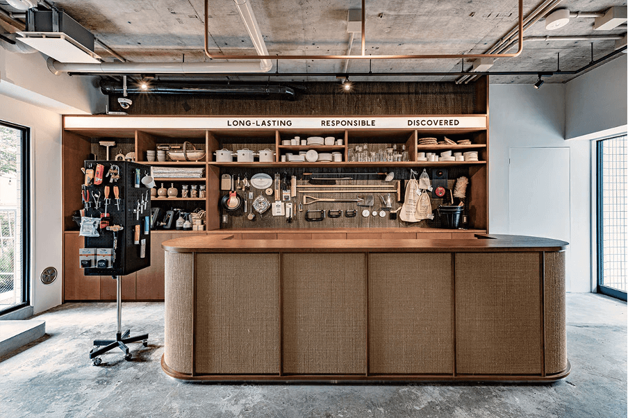 「LOST AND FOUND」店内の様子