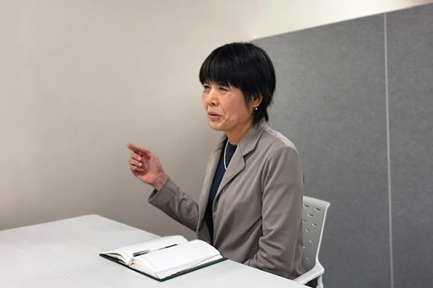 亀山先生_取材時の様子