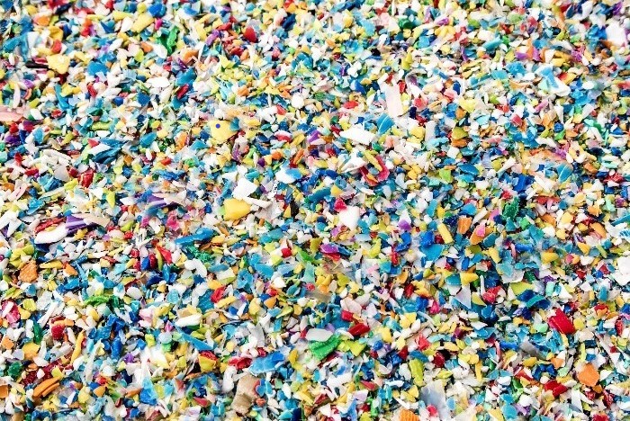 プラスチック片