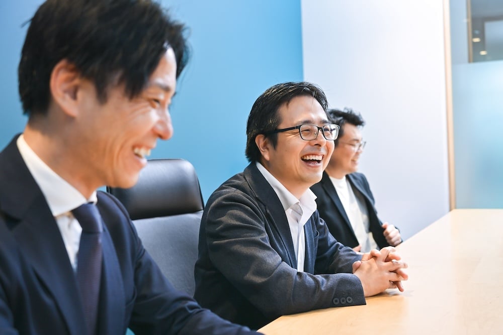 プラントの上部までハシゴで登ったことをそれぞれ振り返り、「スリリングで忘れられない」と笑みがこぼれた。